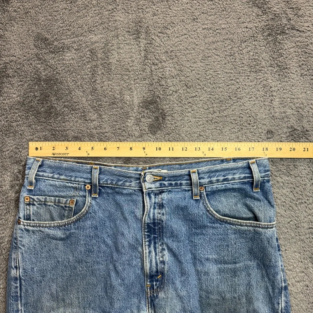 Levis size tags